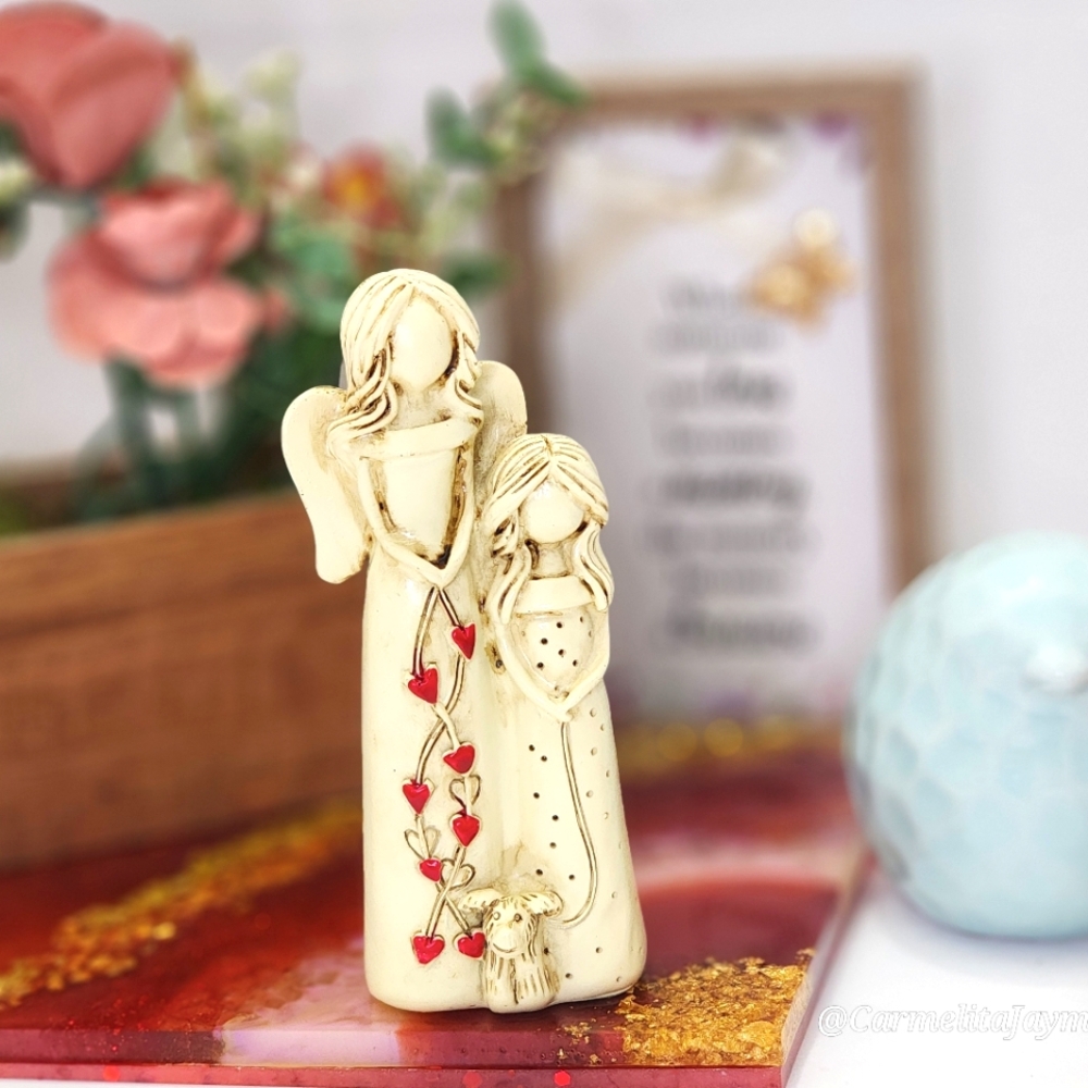 👼 Mom & Daughter With Dog Cream Angel Figurine with Red Hearts Decoration Gift